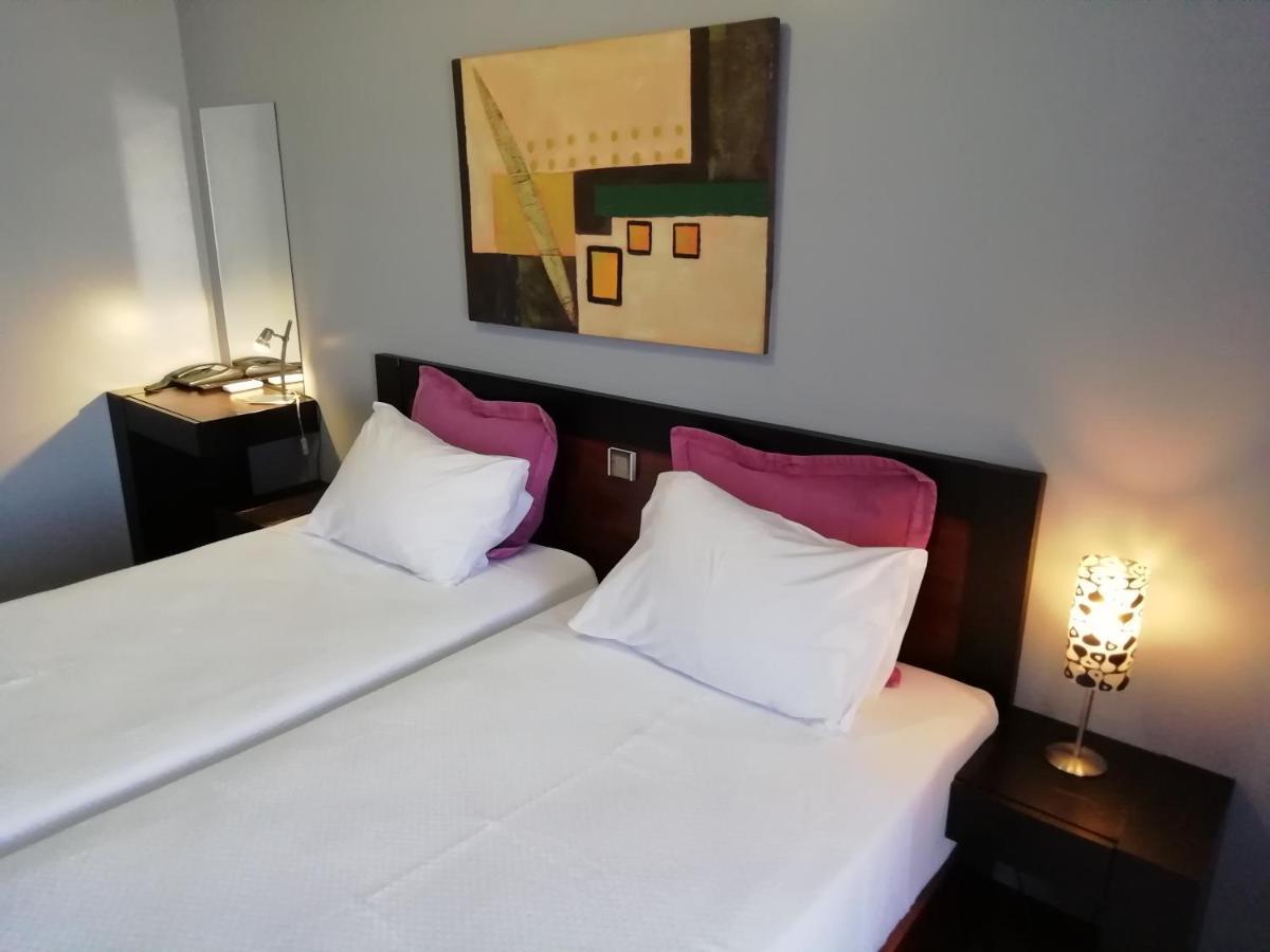 Hotel Dom Joao IV Guimarães Exteriör bild